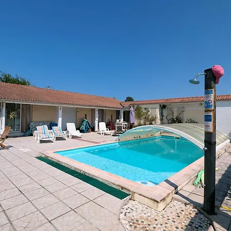 Bleue Avec Piscine Sainte-Eulalie-en-Born